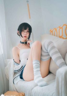 淫欲の虏 襟足から滴る雫 电影