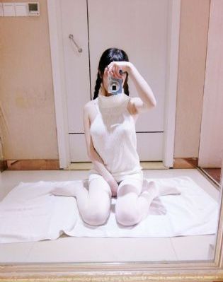 与爱同居
